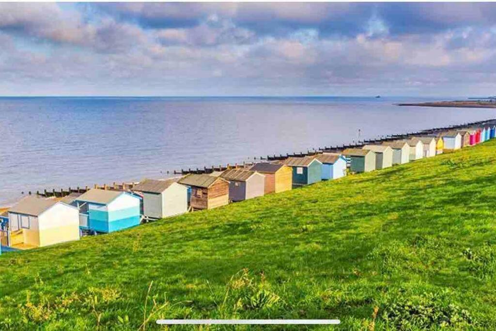 Herne Bay Central - 2 Minutes From Beach Apartment Exteriér fotografie