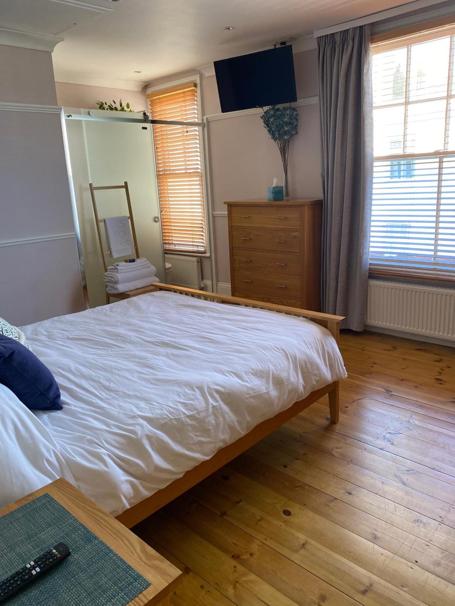 Herne Bay Central - 2 Minutes From Beach Apartment Exteriér fotografie